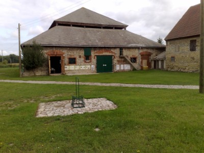 Aussenansicht des baundhauerschen Schafstalls. Aussenansicht des baundhauerschen Schafstalls.